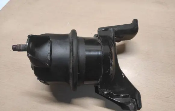Honda Civic IX Engine mount bracket 120926J
