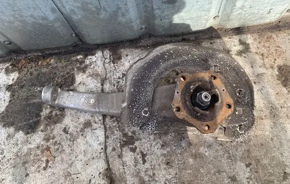 Porsche Panamera (970) Front wheel hub 970341157