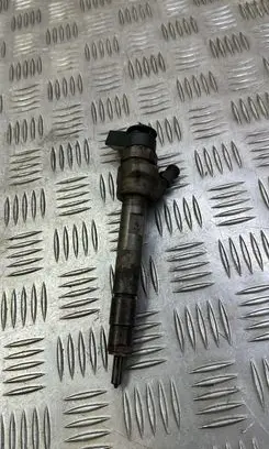 BMW X1 E84 Fuel injector 779844604