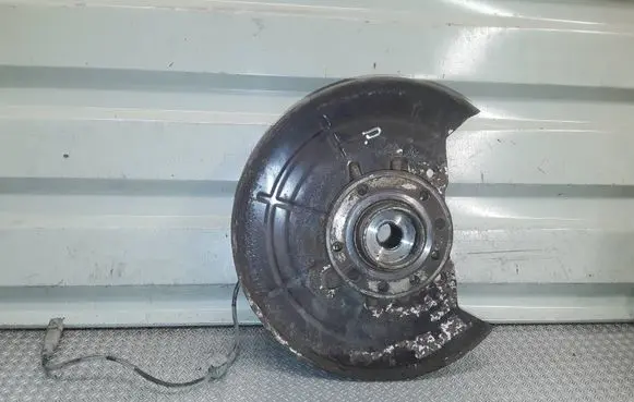 Opel Meriva B Front wheel hub spindle knuckle 