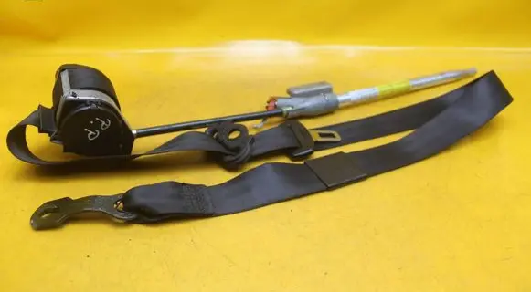 Audi A8 S8 D2 4D Front seatbelt 4D0857706J