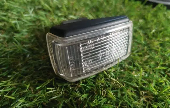 Volvo S70 V70 V70 XC Front fender indicator light