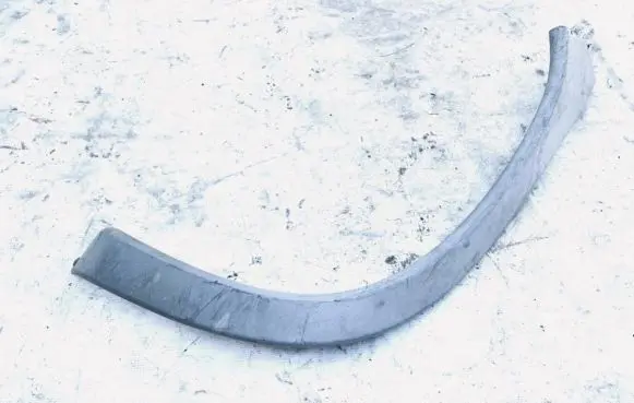 Opel Corsa B Front arch trim 90388702