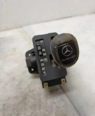 Mercedes-Benz E W210 Gear shifter/selector A1402670837 51140300
