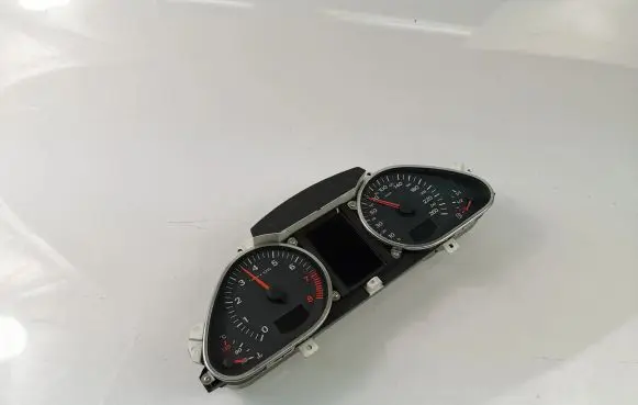 Audi A6 S6 C6 4F Speedometer (instrument cluster) 4F0920900R