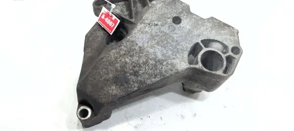 Audi A3 S3 8P Engine mounting bracket 06F199207G