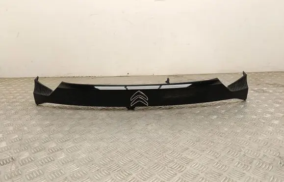 Citroen C4 III e-C4 Trunk door license plate light bar 9834897880