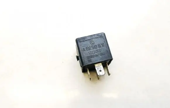 Mercedes-Benz S W220 Other relay a0025421319 v23134-b52-x336