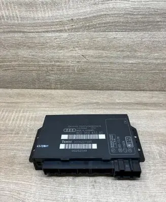 Audi A4 S4 B6 8E 8H Comfort/convenience module 8E0959433AD 00002016B5