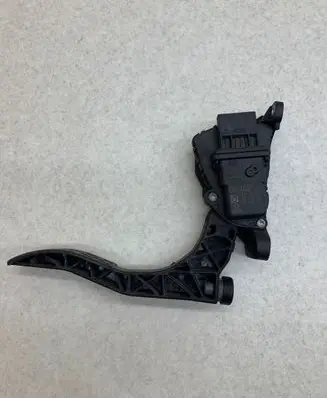 Audi A6 S6 C6 4F Accelerator throttle pedal 4F1723523B 00898406