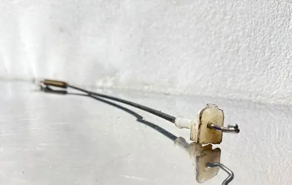 Opel Vectra C Front door cable line 23105