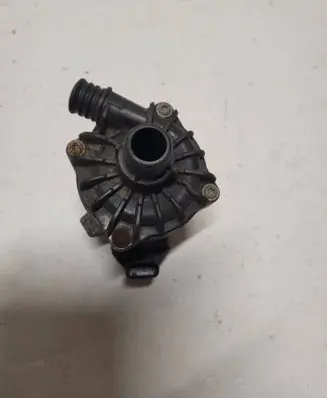 BMW 6 F06 Gran coupe Electric auxiliary coolant/water pump 70136016