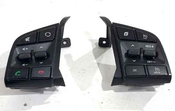 Hyundai Tucson TL Steering wheel buttons/switches
