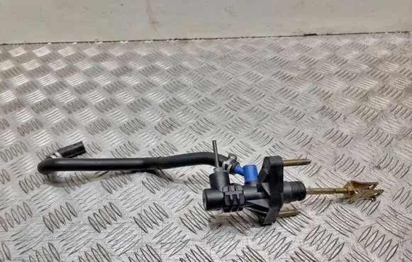 Toyota Corolla Verso E121 Clutch master cylinder 314340F020
