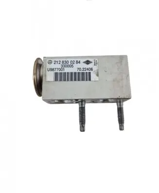 Mercedes-Benz GLK (X204) Air conditioning (A/C) expansion valve 2128300284