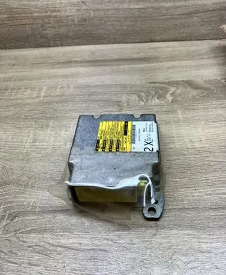 Toyota Avensis T250 Airbag control unit/module 8917005220 215955102