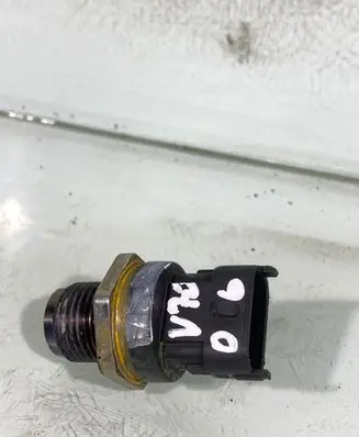 Fuel pressure sensor