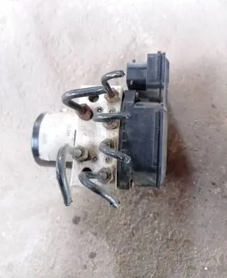 Opel Insignia A ABS Pump 13313805