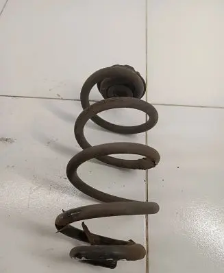 Nissan Qashqai Rear coil spring N0code