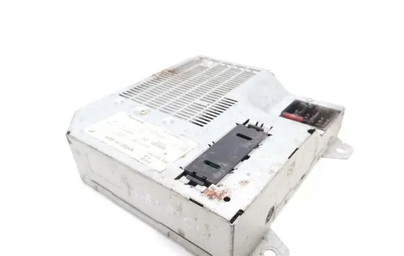 Renault Espace III Sound amplifier 6025403834A 020440 002935