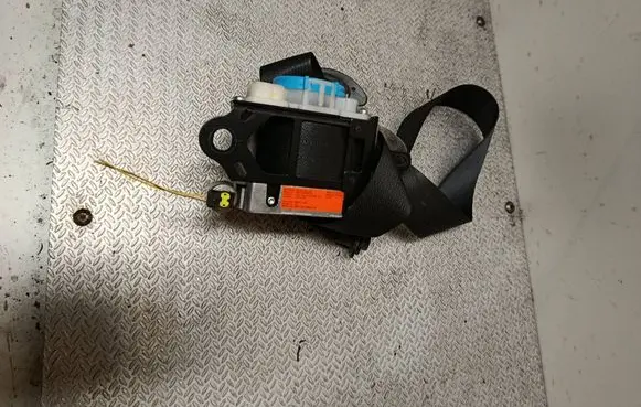 Toyota Yaris Front seatbelt