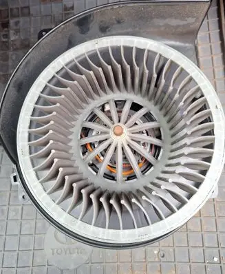 Audi A1 Heater fan/blower 6R2819015 Y1557