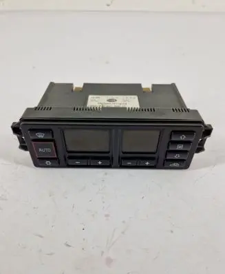 Audi A3 S3 8L Climate control unit 8L0820043M