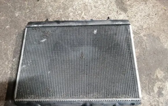 Citroen C4 I Picasso Coolant radiator 9680533480 P9680533480