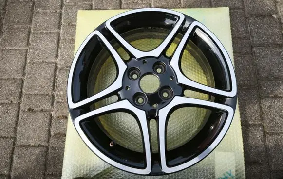 Renault Twingo III R16 alloy rim 
