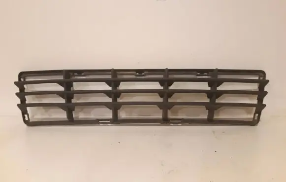Volvo V50 Front bumper lower grill