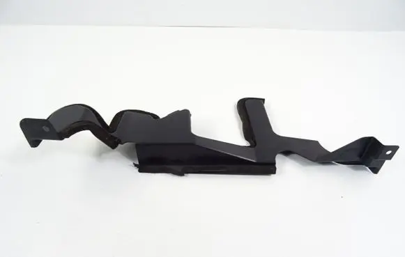 Nissan Juke I F15 Radiator trim 