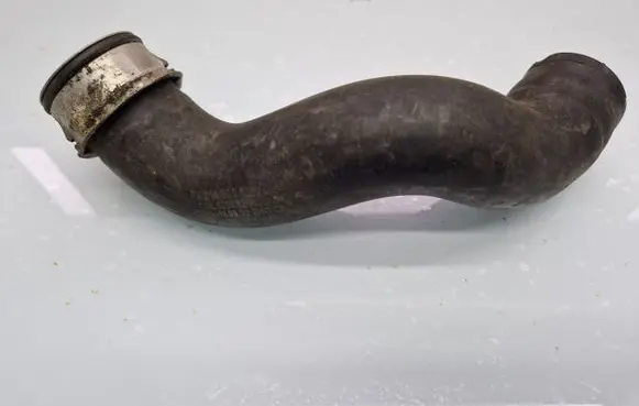 Mercedes-Benz E W211 Engine coolant pipe/hose A2115011282