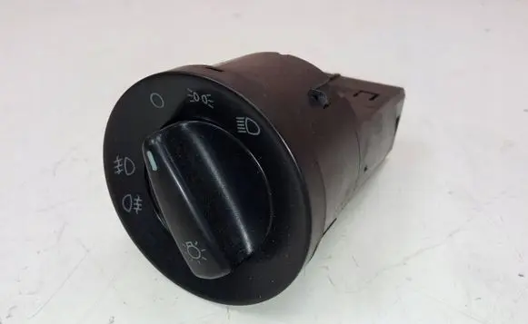 Skoda Octavia Mk1 (1U) Light switch 3B0941531