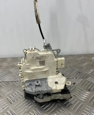 Audi Q5 SQ5 Rear door lock 8K0839016D