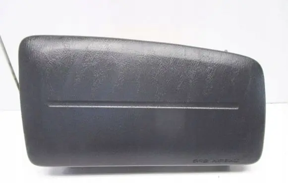 Nissan Primera Passenger airbag