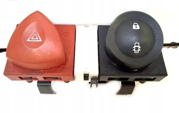 Renault Megane II Hazard light switch