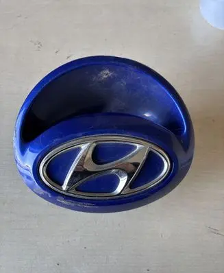 Hyundai Veloster Tailgate/boot lid lock trim 