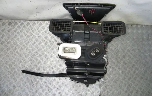 Renault Trafic III (X82) Interior heater climate box assembly 272700324R