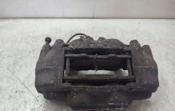 Toyota Land Cruiser (J120) Front brake caliper 
