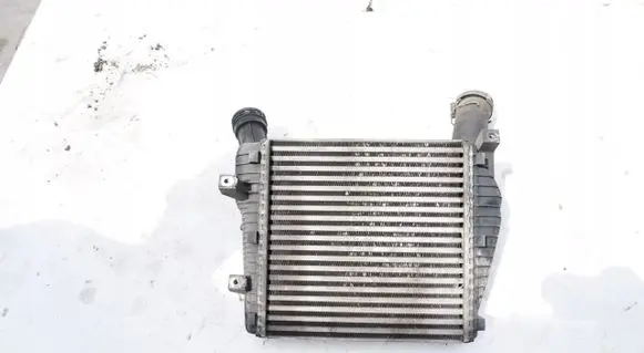 Audi Q7 4L Intercooler radiator