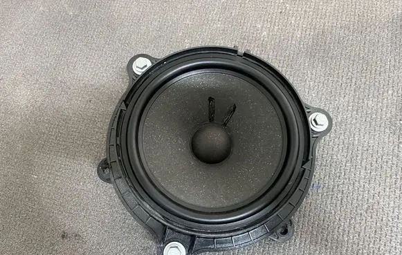 Nissan Townstar Front door speaker 281569368R A4538270200 H013172T