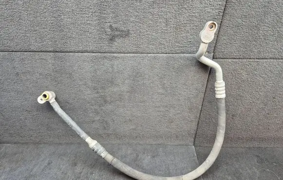 Audi A4 S4 B7 8E 8H Air conditioning (A/C) pipe/hose 8E0260701BM