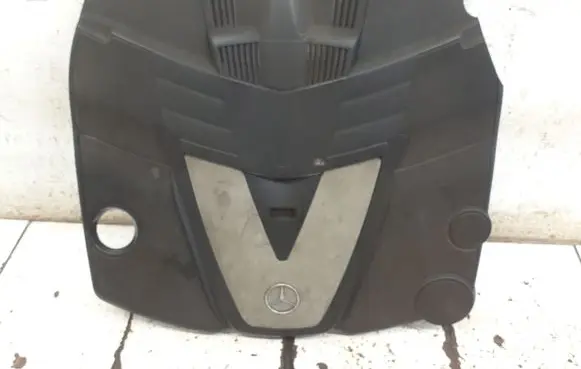 Mercedes-Benz R W251 Engine cover (trim) A6420101767 4010227E