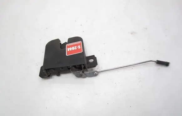 Loading door lock