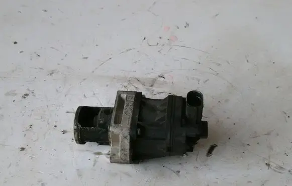 Opel Zafira C EGR valve 55566052