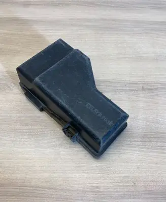 Toyota RAV 4 (XA20) Fuse box cover 8267242070