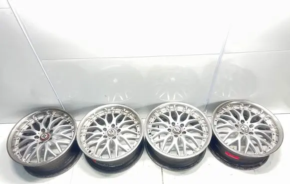 Mercedes-Benz C AMG W203 R18 alloy rim 