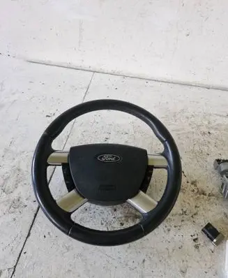 Ford Focus Steering wheel