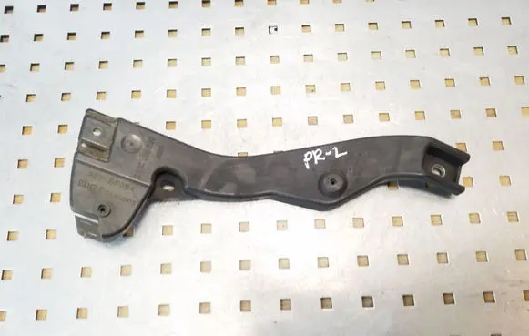 Audi A4 S4 B7 8E 8H Front bumper mounting bracket 8E0807203B