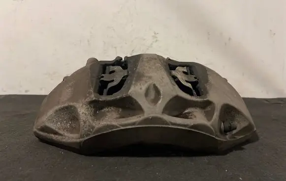 Audi Q7 4M Front brake caliper 4m0615106